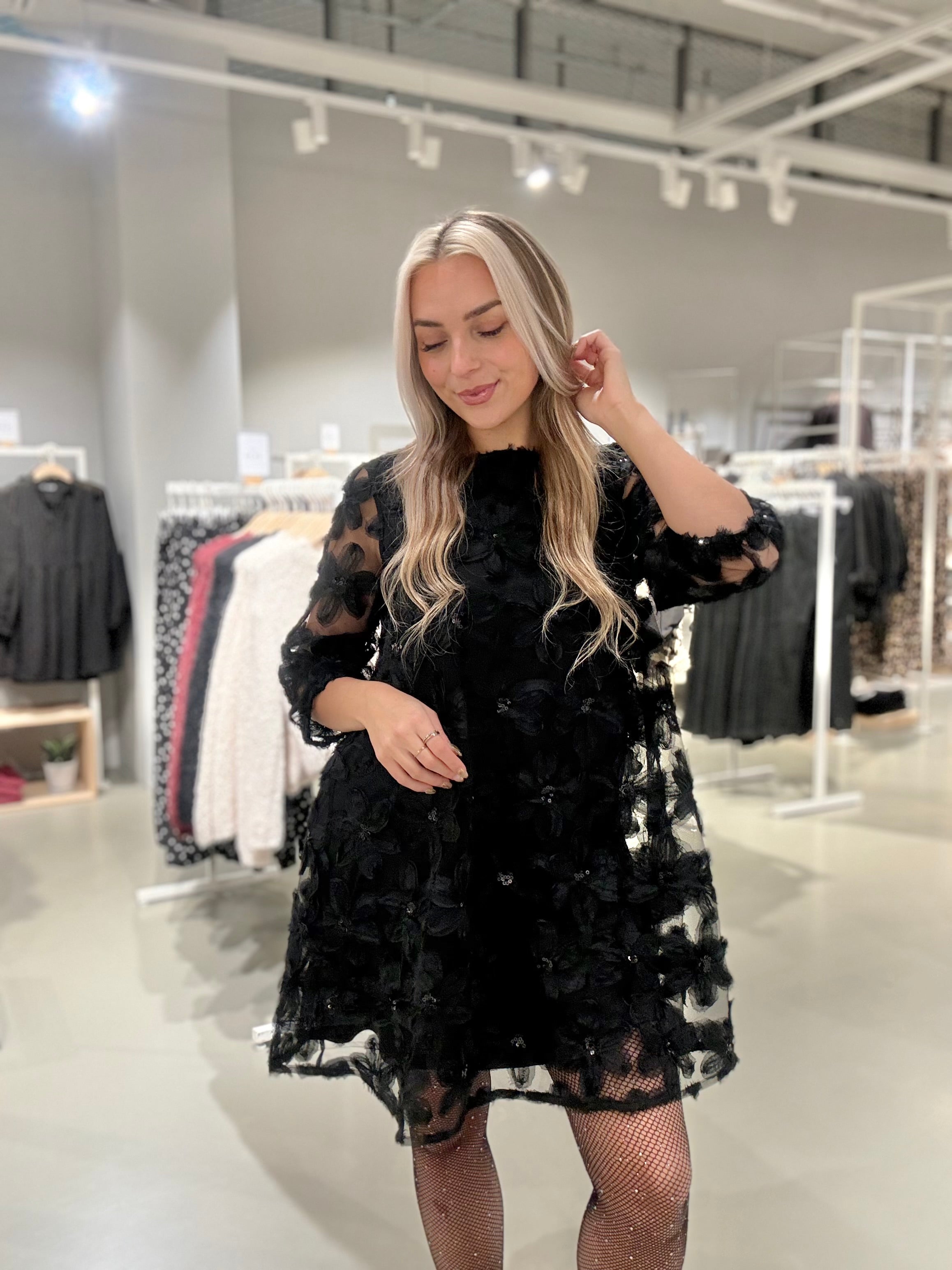 VIFLORA Short Dress - Black Beauty